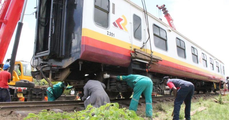 Train stalled with more than 1,500 passengers on board. 