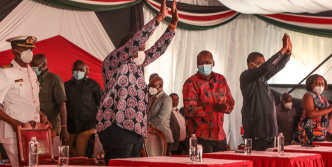 President Uhuru Kenyatta hosts 7000 leaders from Mt Kenya at Sagana State Lodge 