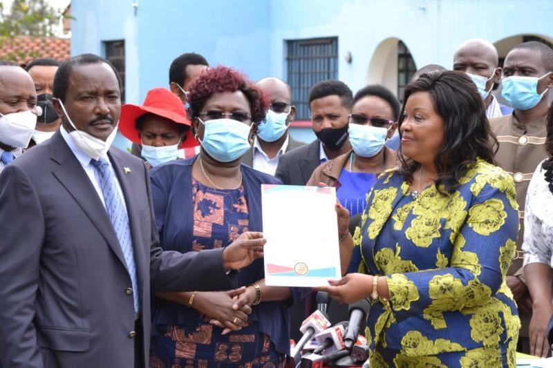 Kalonzo Musyoka with Agnes Kavindu. 