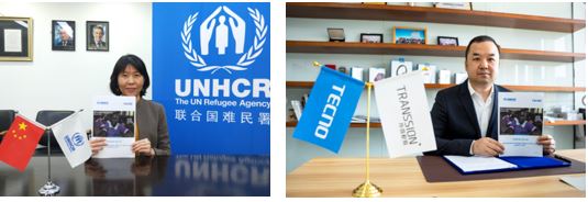 Vivian Tan, UNHCR Representative ad interim in China (left © UNHCR) and Stephen Ha, General Manager of TECNO (right © TECNO), signed the partnership agreement.