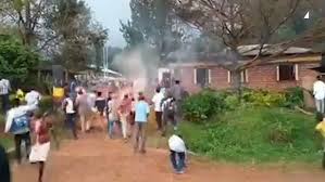 File image of residents storming a police station. |Photo| Courtesy|