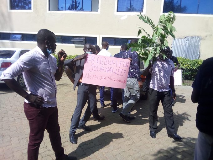 Journalists hold protests after their colleague is threatened by a governor