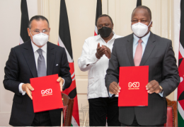 President Uhuru Kenyatta, CS Mutahi Kagwe and GSD Chairman Kamel Ghribi during signing of MoU at State House, Nairobi.