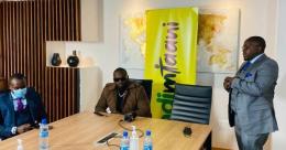 OdiBets General manager Dedan Mungai (right), Musician Khaligraph Jones and Odibets marketing manager Aggrey Sayi. 