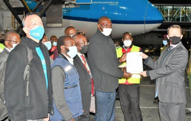 Kenya Receives 407,000 Doses of AstraZeneca Vaccine from UK 