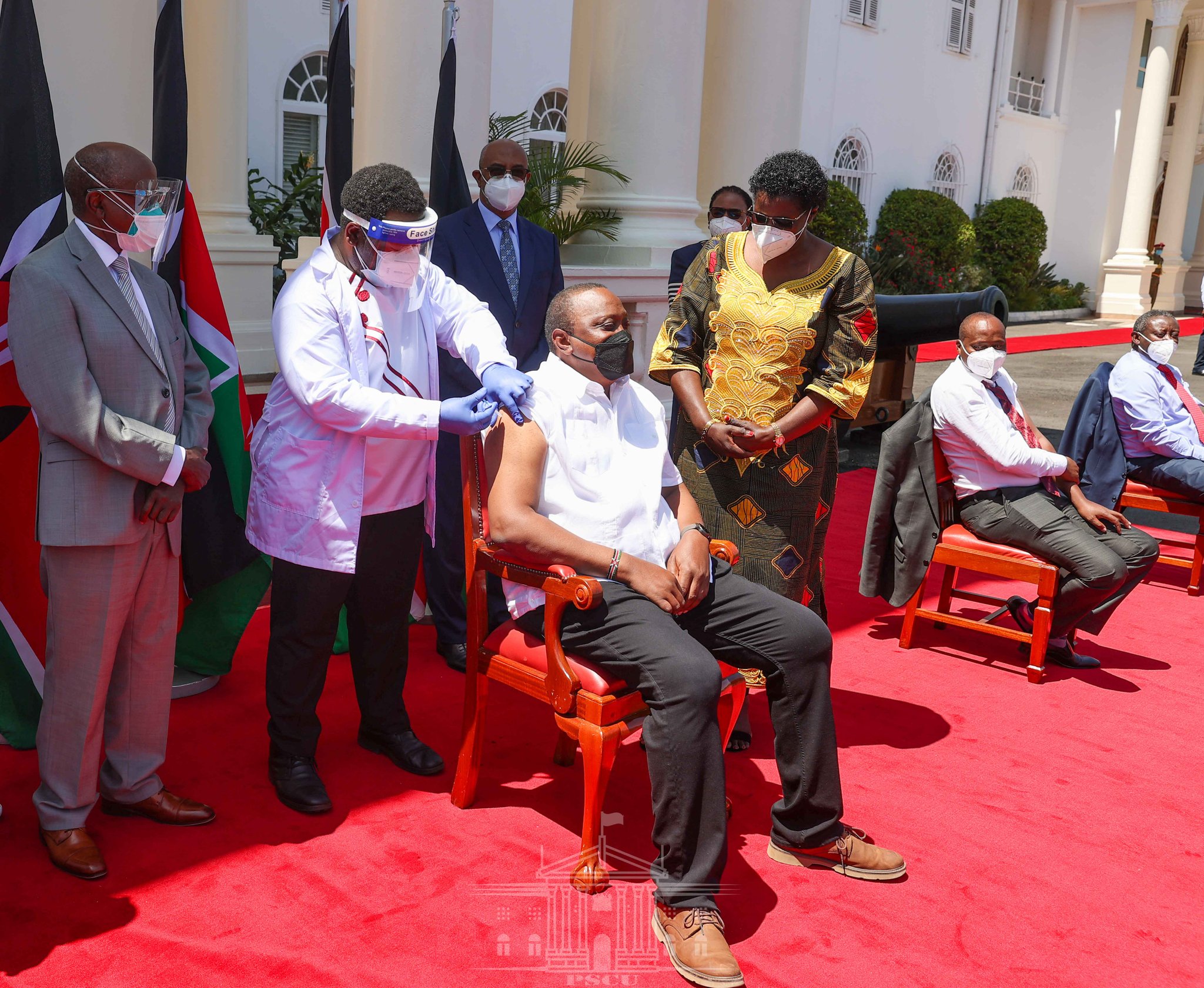 President Uhuru Kenyatta receives the booster dose of Moderna Covid-19 vaccine at State House, Nairobi, on Friday, December 31, 2021. |Courtesy| Twitter|