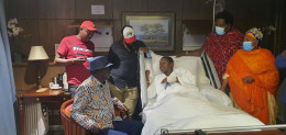 Raila Odinga Visits Sabina Chege at Nairobi Hospital