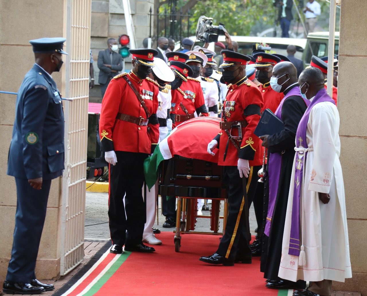 Former President Mwai Kibaki’s Body Arrives in Parliament