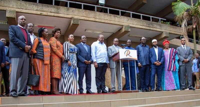 President Uhuru Kenyatta convenes second Azimio meeting. 