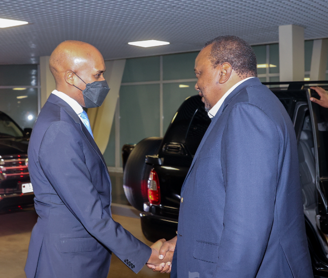 President Uhuru Kenyatta arrived in Kigali, Rwanda on Thursday evening. 
