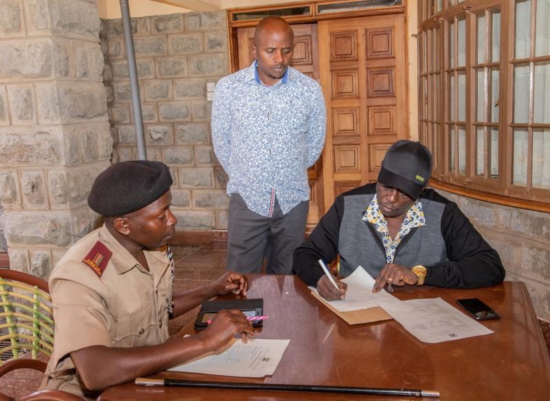 Deputy President Rigathi Gachagua registering as a farmer in Mathira, Nyeri County. Image Courtesy.