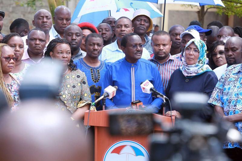 Wiper Party leader Kalonzo Musyoka addressing the media.