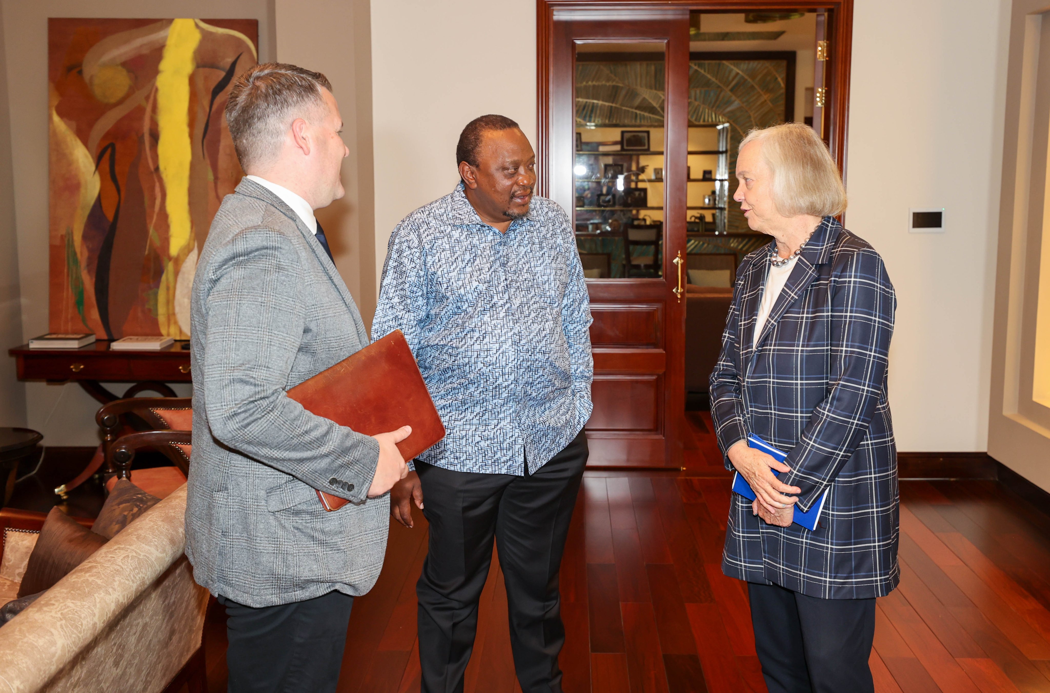 Former President Uhuru Kenyatta meets with US Ambassador Meg Whitman and Switzerland Ambassador Valentin Zellweger.