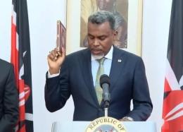Noordin Haji Takes oath of office as NIS Director General.