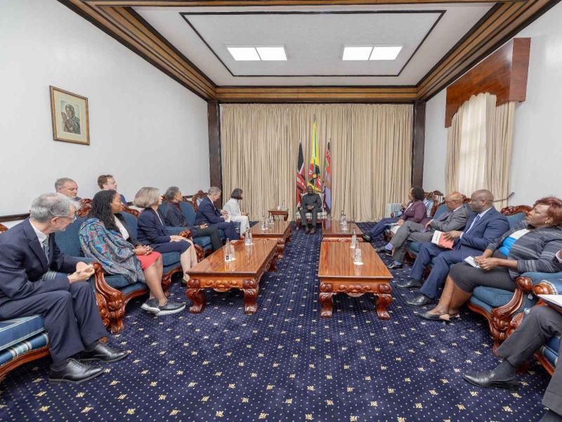 President William Rutoholds talks with Ambassador Katherine Tai at State House.