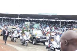 President William Ruto shares greetings with residents at Kericho Green Stadium during the Mashujaa Day celebrations.