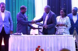 Wiper Leader Kalonzo Musyoka and National Assembly Majority Leader Kimani Ichung'wah,
