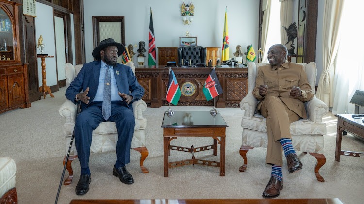 File image of President William Ruto with South Sudan's Salva Kiir.