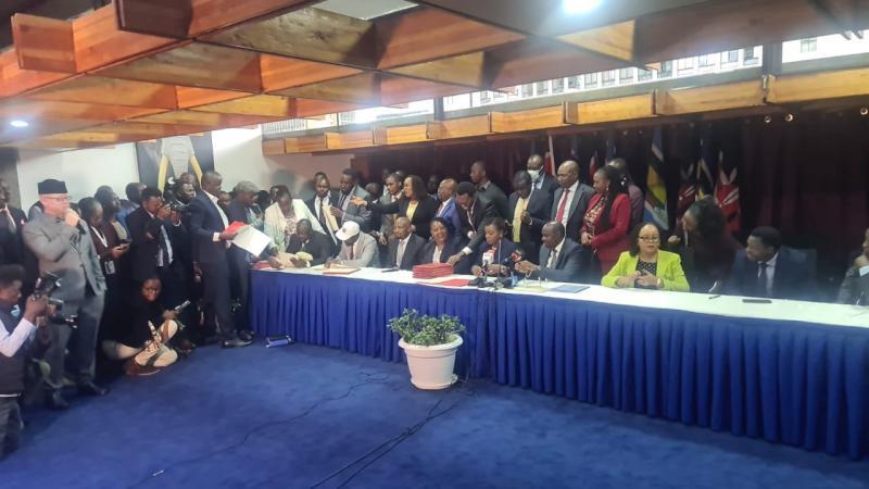 KMPDU officials signing an agreement with the government.