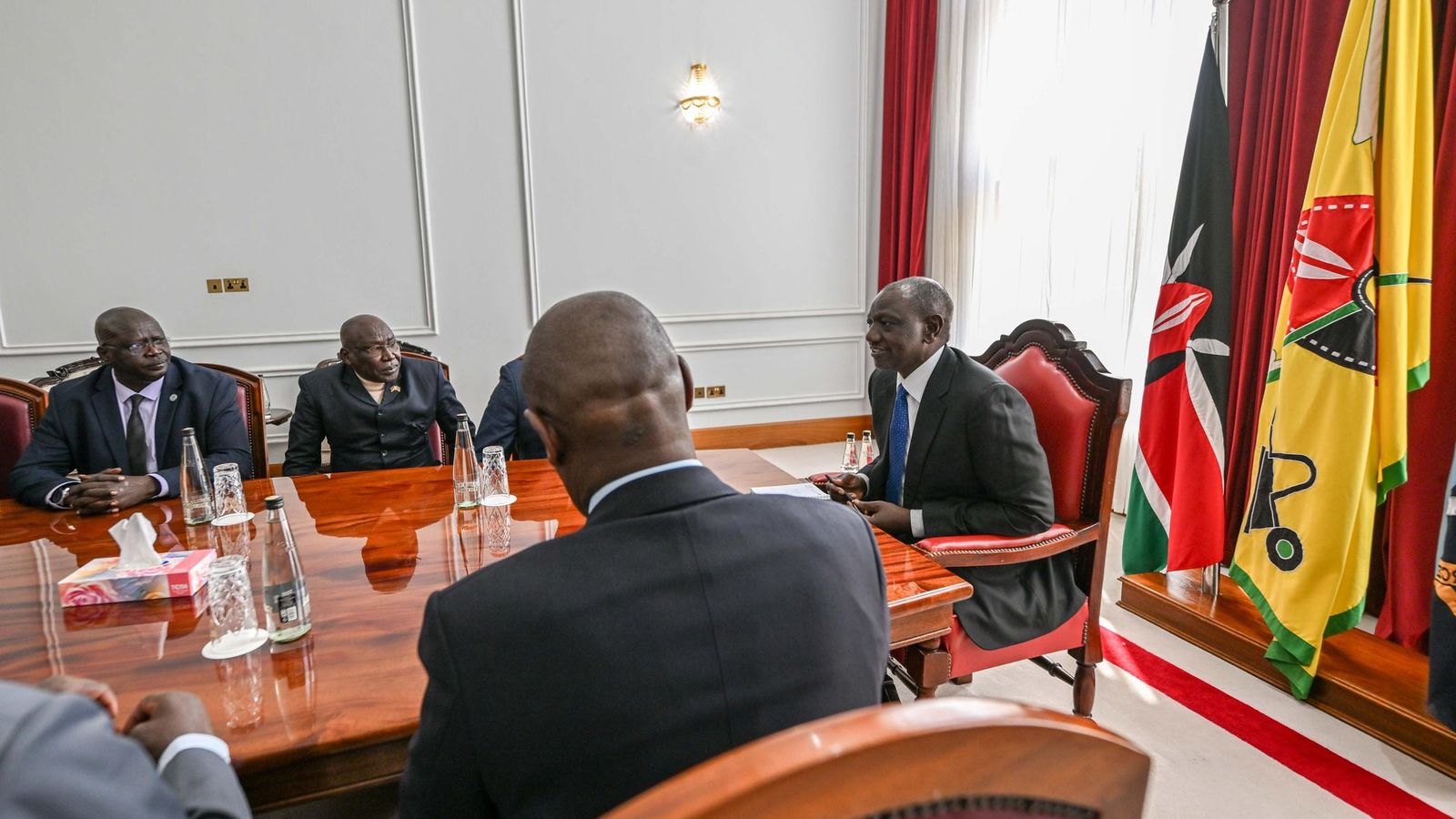 File image of William Ruto’s meeting with Opposition Hold-Out Group delegation