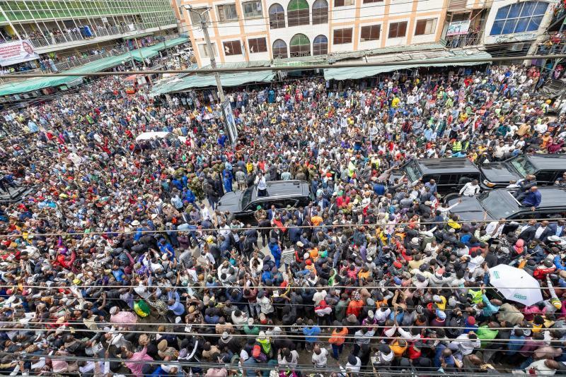 President Ruto addressing residents in Eastleigh, nairobi County.