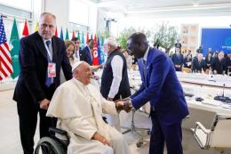 File image of Pope Francis and President William Ruto.
