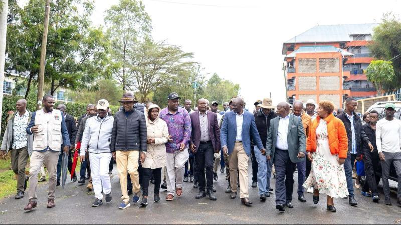 File image of President William Ruto and Mutahi Kahiga among other officials in Nyeri County