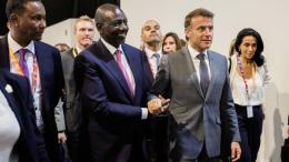 File image of President William Ruto and President Emmanuel Macron of France