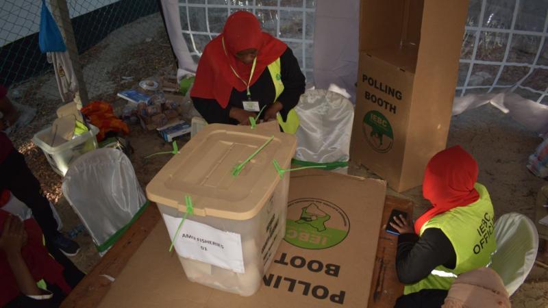 File image of an IEBC official during a past voting exercise