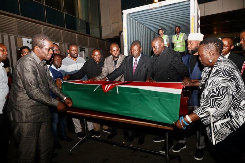 Prime CS Musalia Mudavadi with other Kenyan leaders in India.