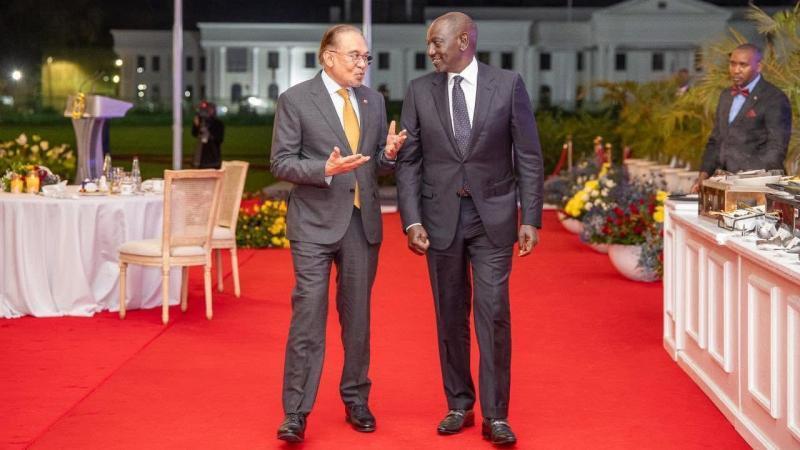 File image of President William Ruto and Malaysian Prime Minister Andrew Ibrahim