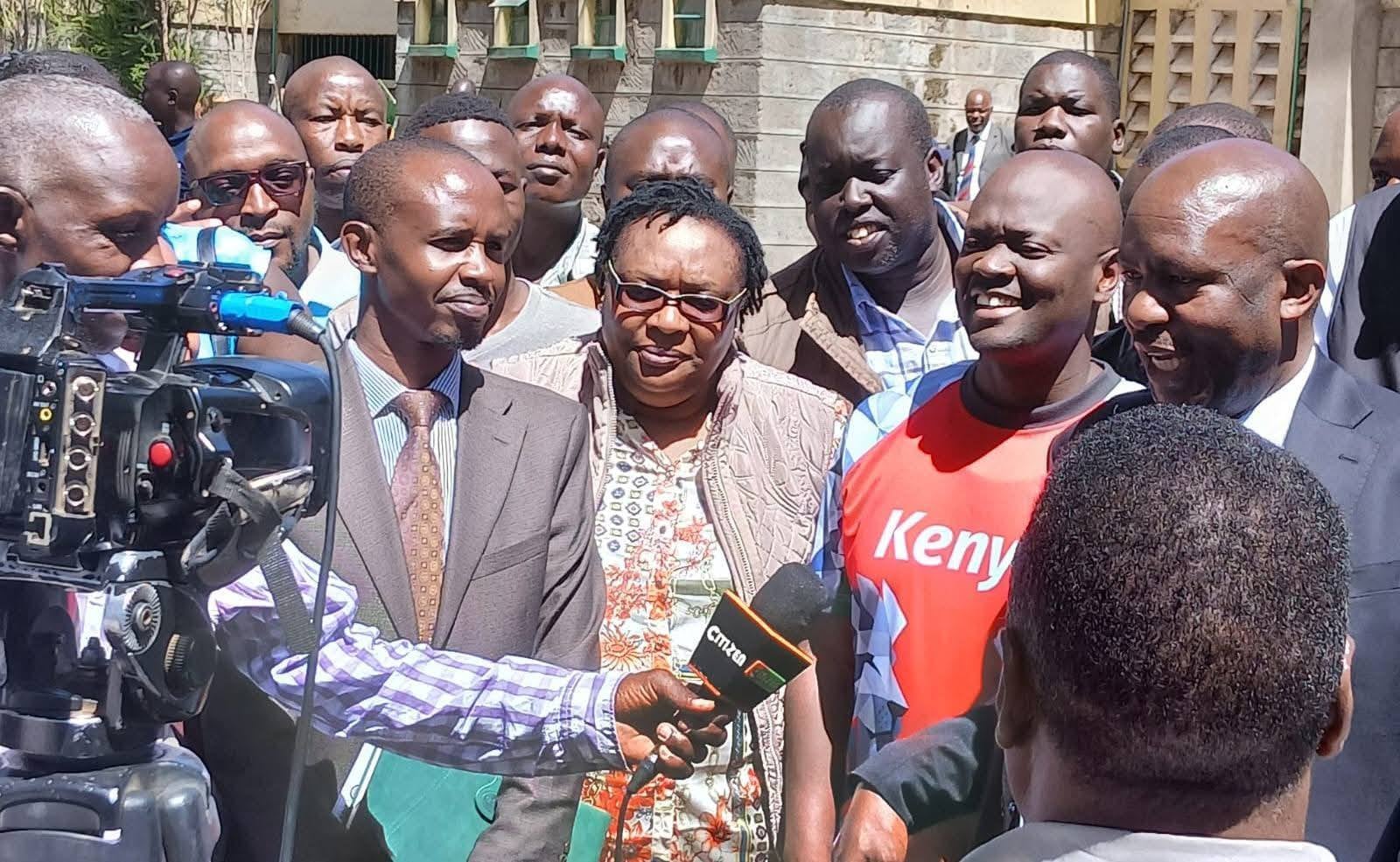 File image of Kitutu Chache South MP Anthony Kibagendi with his lawyer Okong'o Omogeni in Narok.