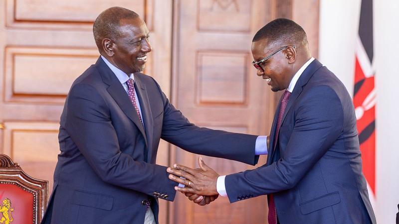 File image of President William Ruto and Meru Governor Isaac Mutuma