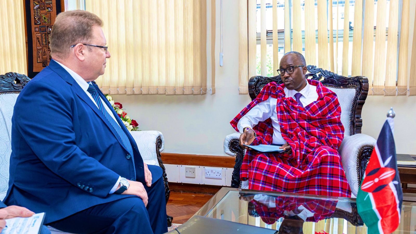 File image of Foreign Affairs Principal Secretary Korir Sing'Oei and Russian Ambassador to Kenya Vsevolod Tkachenko