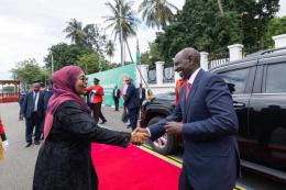 File image of President William Ruto with Samia Suluhu.