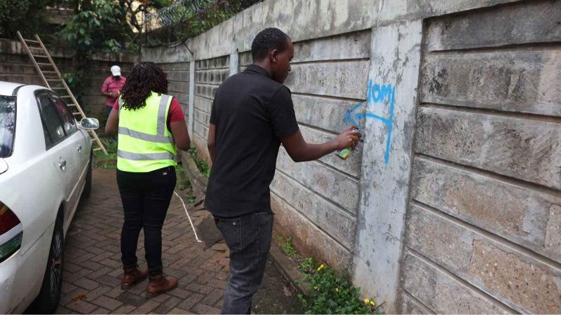 File image of Nairobi Rivers Commission officials