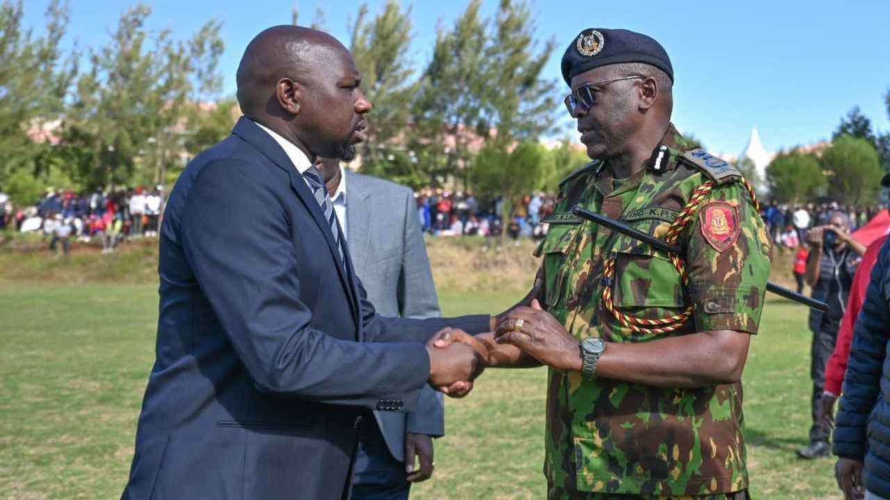 File image of Interior Cabinet Secretary Kipchumba Murkomen and Deputy Inspector General (DIG) Eliud Lagat