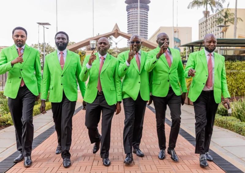 Senators John Methu (Nyandarua), Karungo wa Thang'wa (Kiambu), Joe Nyutu (Murang'a), John Kinyua (Laikipia), Samuel Seki (Kajiado) and Kamau Murango (Kirinyaga) arriving in Senate.
