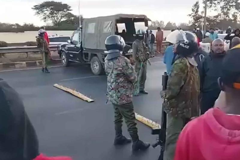 File image of a police roadbock at Kangemi.