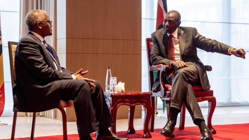 File image of President William Ruto and Nigerian billionaire Aliko Dangote