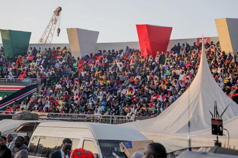 File image of Kenyans at the Kipchoge Keino Stadium.